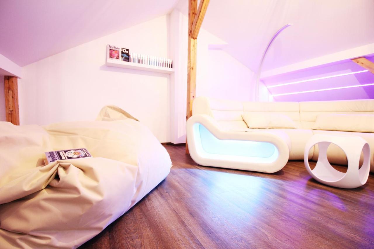 Secret Hideaways Space Loft Wohndesign Auf 2 Etagen L 450M Bis Uni Duisburg Eksteriør bilde